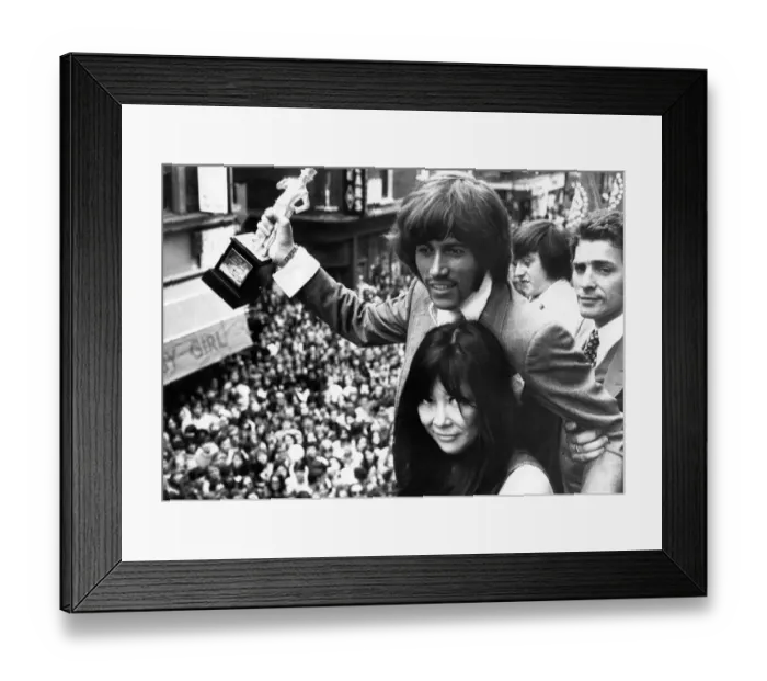 Framed Print : Musician, singer, songwriter and record producer, Barry Gibb Framed Print : Musician, singer, songwriter and record producer, Barry Gibb
