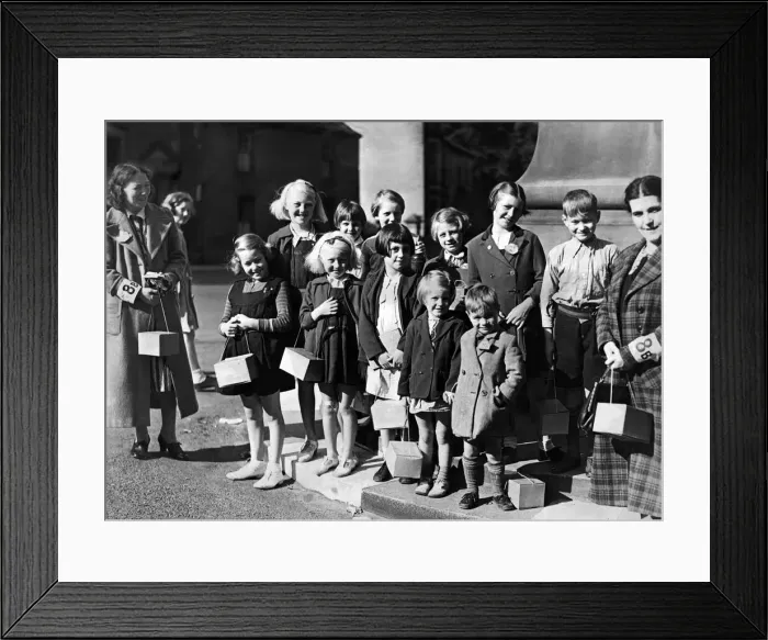 Framed Print : Safe and Happy - The happy faces of these Cowgate, Newcastle Framed Print : Safe and Happy - The happy faces of these Cowgate, Newcastle