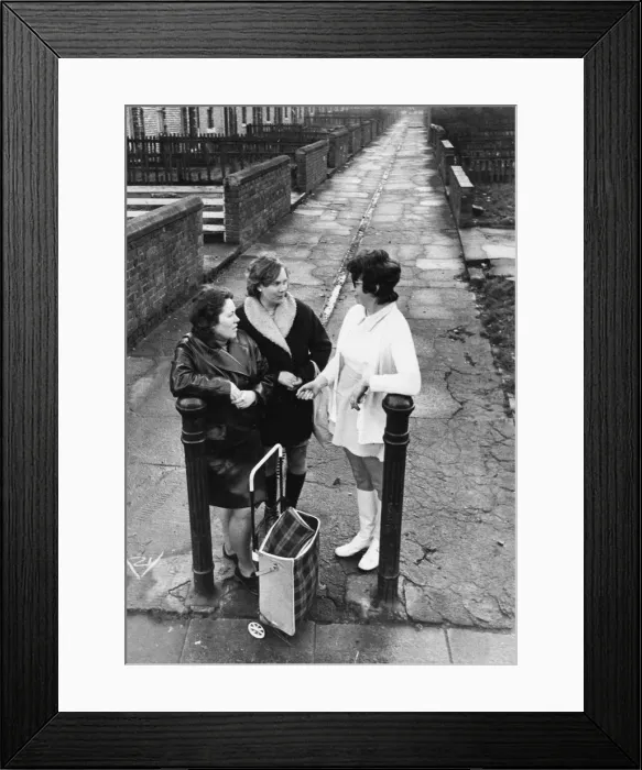 Framed Print : Three housewives have a gossip at the end of the Street in Forest Hall, Newcastle Framed Print : Three housewives have a gossip at the end of the Street in Forest Hall, Newcastle
