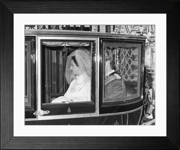Framed Print : The wedding of Princess Anne and Capt. Mark Phillips at Westinster Abbey 14 November 1973 Framed Print : The wedding of Princess Anne and Capt. Mark Phillips at Westinster Abbey 14 November 1973