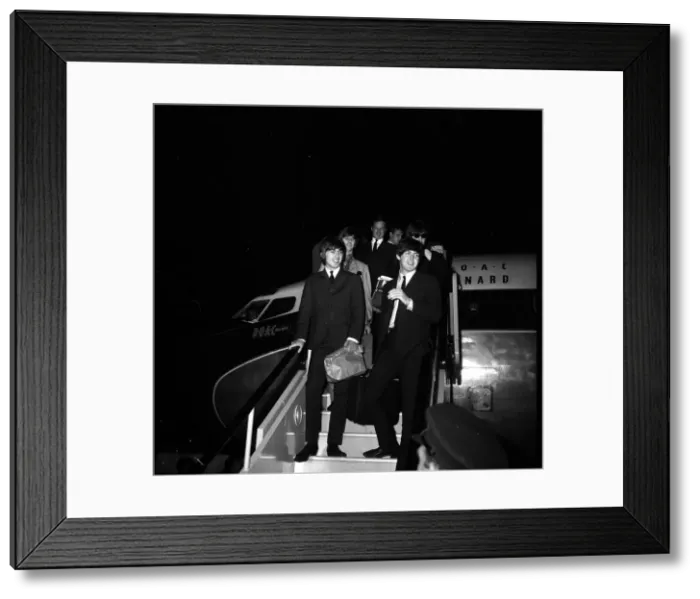 Framed Print : The Beatles September 1964 Paul McCartney, George Harrison Framed Print : The Beatles September 1964 Paul McCartney, George Harrison