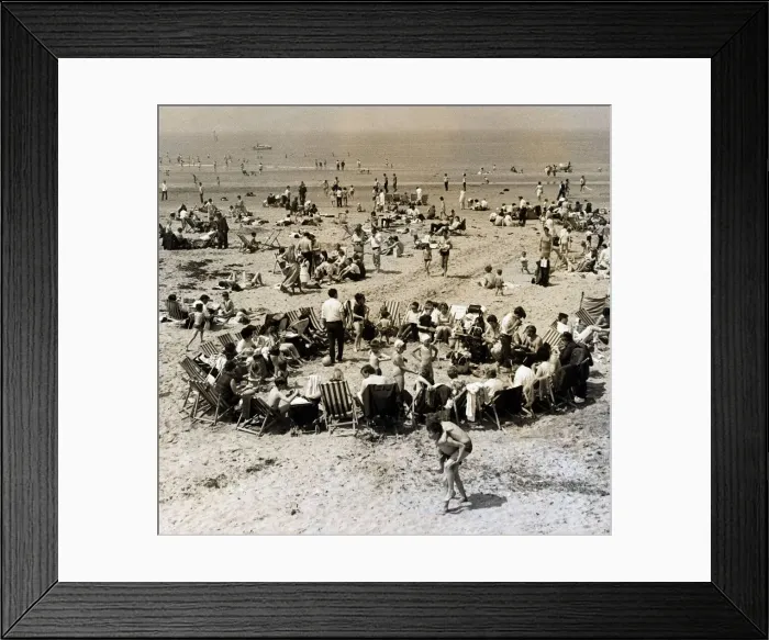 Framed Print : Mrs Mary McNab 78 years old the eldest member of a family of 61