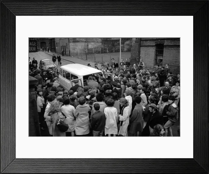 Framed Print : The Beatles leave Birmingham in a van surrounded by hundreds of screaming fans Framed Print : The Beatles leave Birmingham in a van surrounded by hundreds of screaming fans