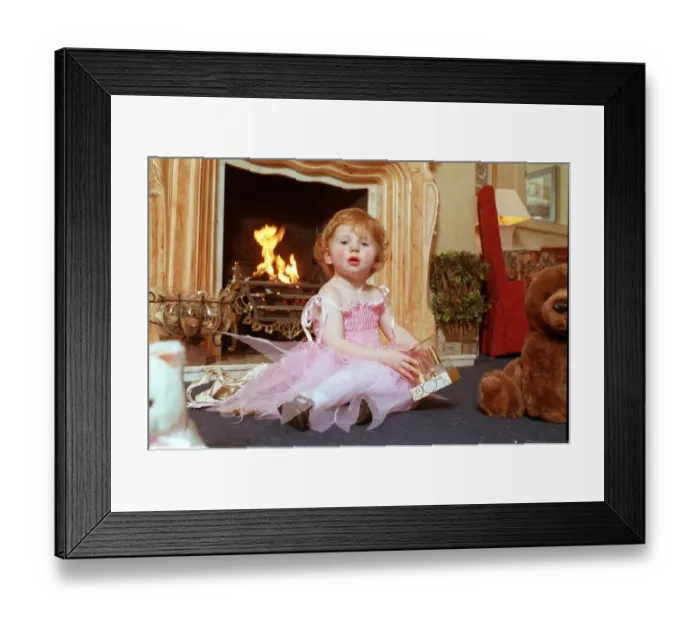 Framed Print : XMAS FASHION FOR THE FAMILY Framed Print : XMAS FASHION FOR THE FAMILY