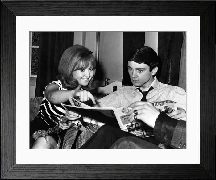 Framed Print : Singing stars Lulu and Gene Pitney relax during an interval between shows at the Capitol Framed Print : Singing stars Lulu and Gene Pitney relax during an interval between shows at the Capitol
