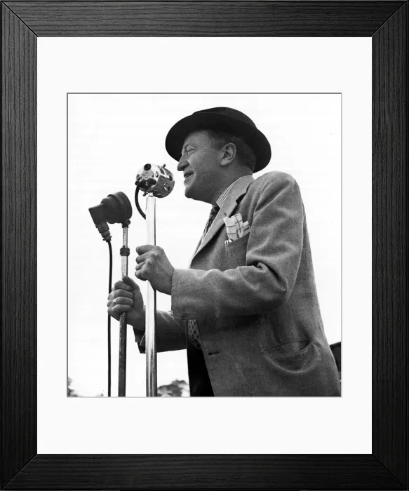 Framed Print : Tommy Handley seen here entertaining holidaymakers Circa 1947 Framed Print : Tommy Handley seen here entertaining holidaymakers Circa 1947