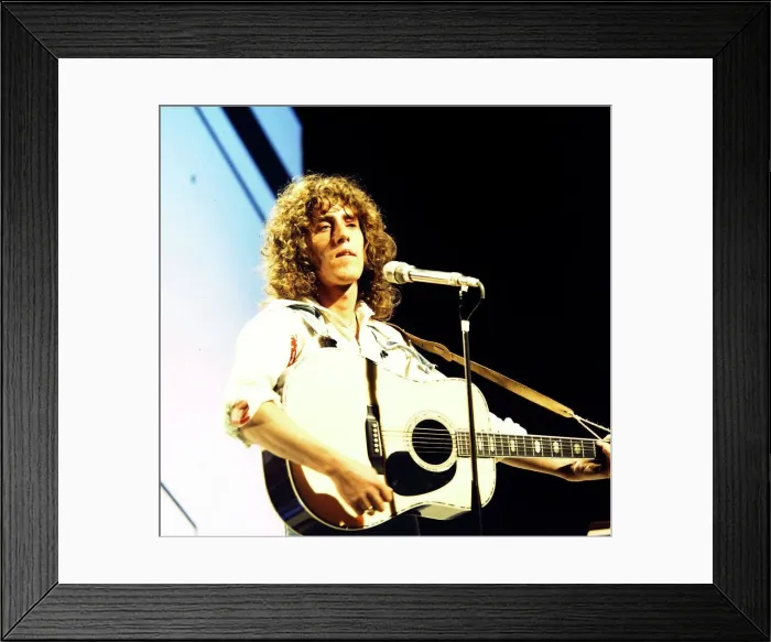 Framed Print : Roger Daltrey - Pop Star seen here in rehearsals at the Coventry studios of Framed Print : Roger Daltrey - Pop Star seen here in rehearsals at the Coventry studios of