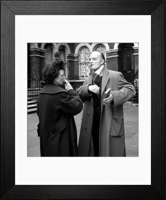 Framed Print : William Digger'Hanley, Hoxtons most famous street bookmaker takes bets Framed Print : William Digger'Hanley, Hoxtons most famous street bookmaker takes bets