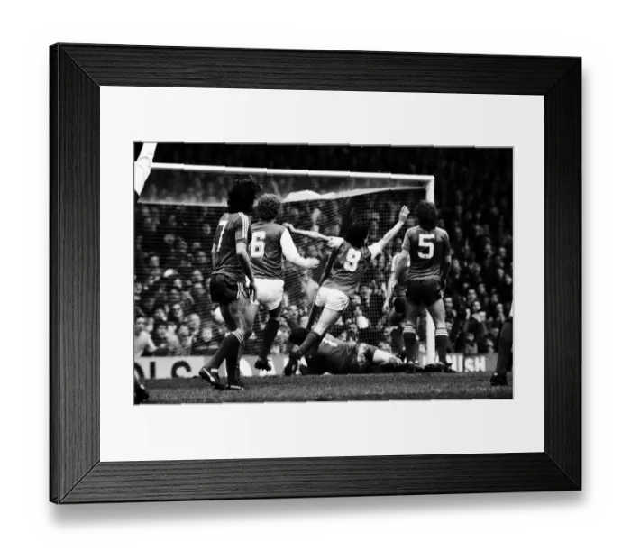 Framed Print : Arsenal v Ipswich Town league match at Highbury March 1984