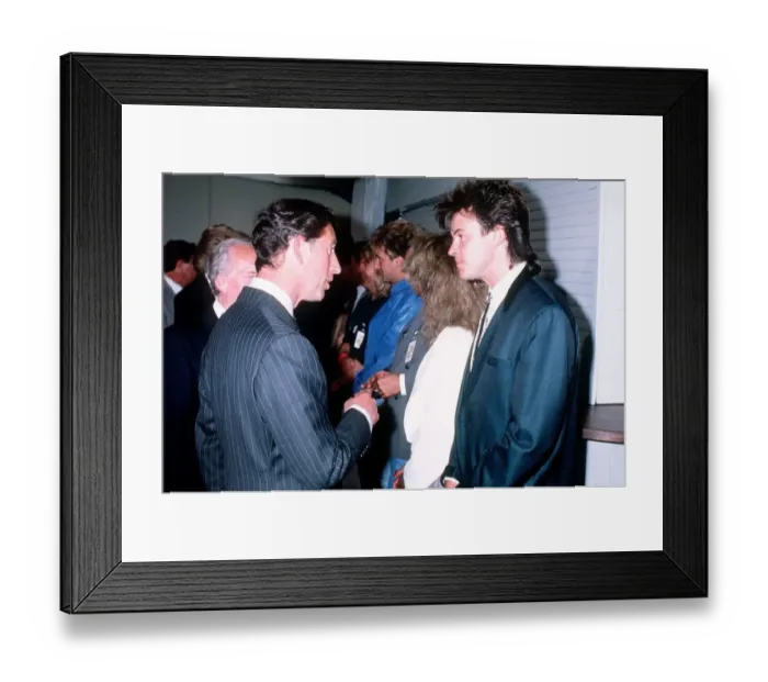 Framed Print : Singer Paul Young with Prince Charles at a concert to celebrate the 10th anniversary of