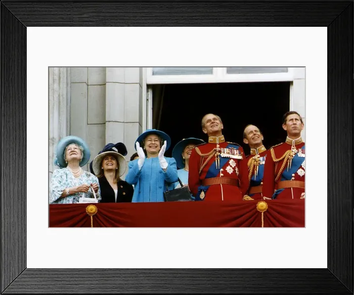 Framed Print : Royal Family watching the Trooping the Colour on the balcony including the queen Mother Framed Print : Royal Family watching the Trooping the Colour on the balcony including the queen Mother