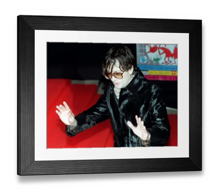 Framed Print : Jarvis Cocker. lead singer of the British group Pulp, at The MTV Europe Music Awards