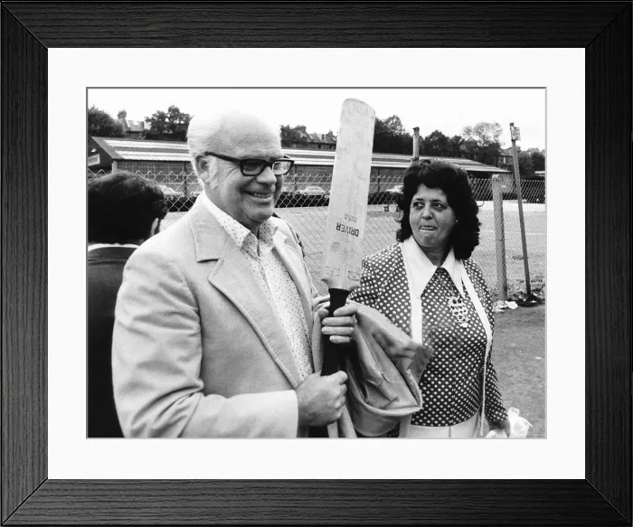 Framed Print : Mr and Mrs Osmond Parents of the family Pop Group DBASE MSI Framed Print : Mr and Mrs Osmond Parents of the family Pop Group DBASE MSI