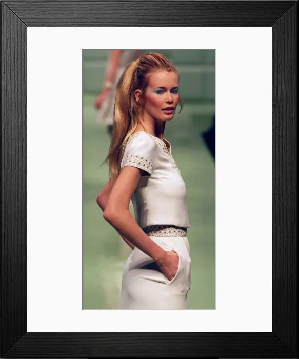 Framed Print : CLAUDIA SCHIFFER MODELS VALENTINO IN PARIS Framed Print : CLAUDIA SCHIFFER MODELS VALENTINO IN PARIS