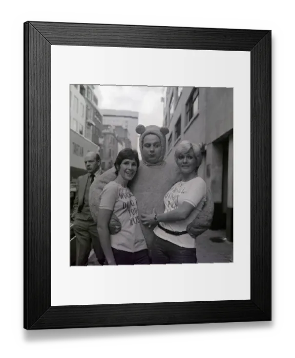 Framed Print : Christopher Biggins, With Georgina Simpson and Lady Ann Compton (left Framed Print : Christopher Biggins, With Georgina Simpson and Lady Ann Compton (left