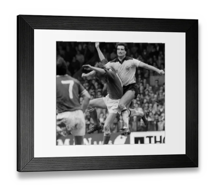 Framed Print : English League Division Two match at Craven Cottage. Fulham 0 v Leicester City 1 Framed Print : English League Division Two match at Craven Cottage. Fulham 0 v Leicester City 1