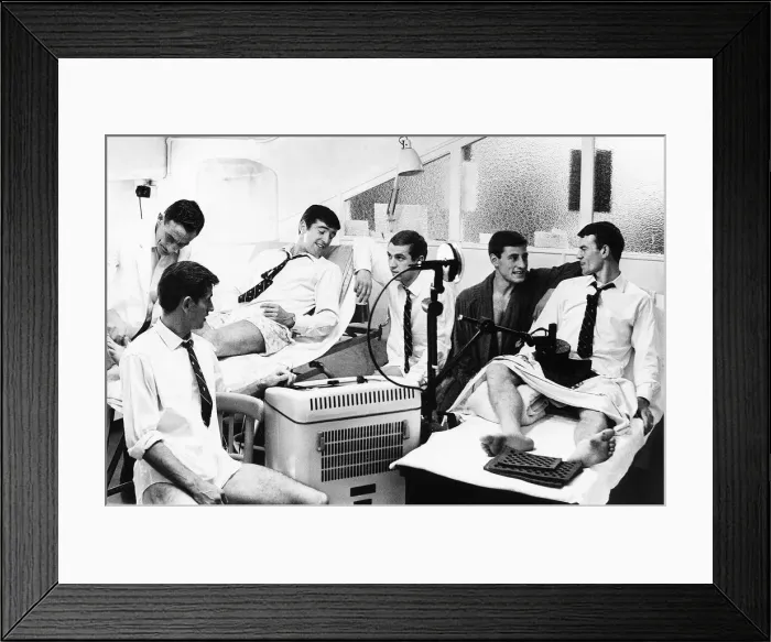 Framed Print : Harry Meadows the Trainer for Chelsea FC 1965 treats Terry Venables Framed Print : Harry Meadows the Trainer for Chelsea FC 1965 treats Terry Venables