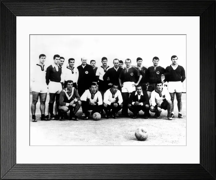 Framed Print : The West Germany Team for World Cup Finals 1966. Standing l-r Piontek Framed Print : The West Germany Team for World Cup Finals 1966. Standing l-r Piontek