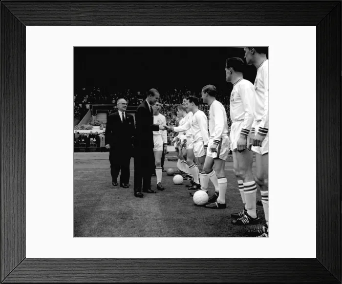 Framed Print : Prince Philip meets Leicester City Team 25th May 1963 before the FA Cup Final