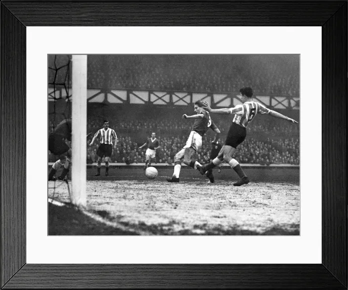 Framed Print : Sunderland Associated Football Club - F. A Cup 1958, Third Round Sunderland 2 v WEverton 2 Framed Print : Sunderland Associated Football Club - F. A Cup 1958, Third Round Sunderland 2 v WEverton 2