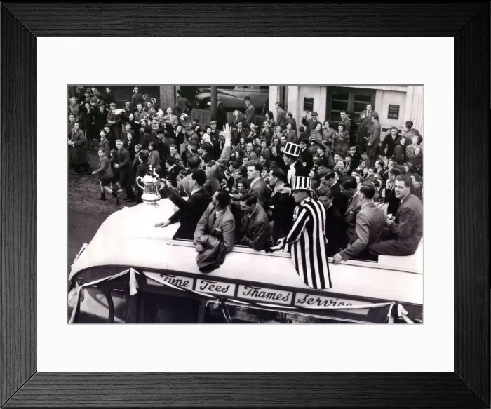 Framed Print : FA Cup Final 1952. Newcastle United vs Arsenal. 03 / 05 / 1952 Framed Print : FA Cup Final 1952. Newcastle United vs Arsenal. 03 / 05 / 1952