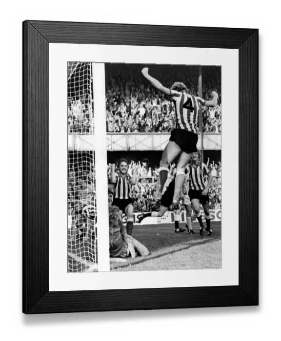 Framed Print : Sunderland Associated Football Club - Action from Sunderland v Preston 29 September 1979