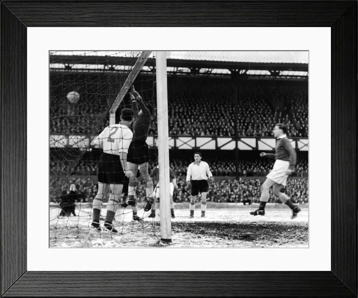Framed Print : Sunderland Associated Football Club - FA Cup 4th round replay against York City 1 Framed Print : Sunderland Associated Football Club - FA Cup 4th round replay against York City 1