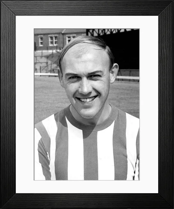 Framed Print : Sunderland Associated Football Club - Sunderland player Cecil Irwin. 9th July 1968 Framed Print : Sunderland Associated Football Club - Sunderland player Cecil Irwin. 9th July 1968