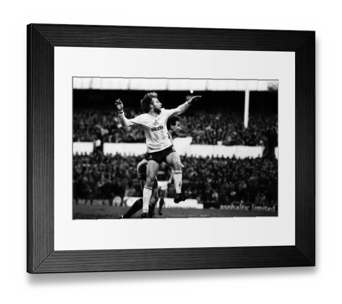 Framed Print : Tottenham Hotspur v Ipswich Town league match at White Hart Lane January 1984