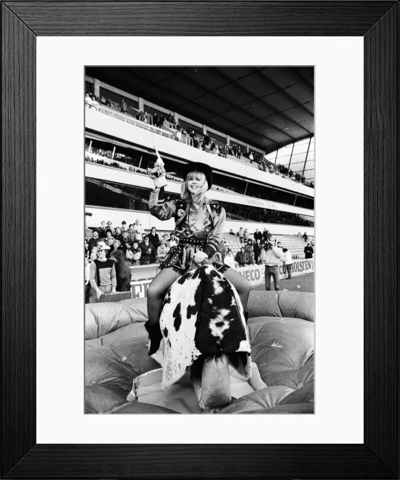 Framed Print : Tottenham Hotspur v Ipswich Town league match at White Hart Lane January 1984