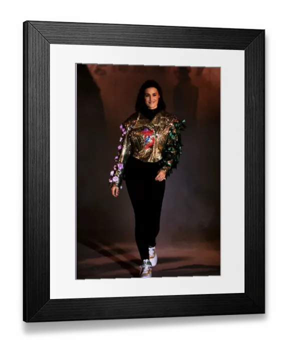 Framed Print : Yasmin Le Bon Model and wife of Simon Le Bon on the cat walk during the British Fashion Framed Print : Yasmin Le Bon Model and wife of Simon Le Bon on the cat walk during the British Fashion