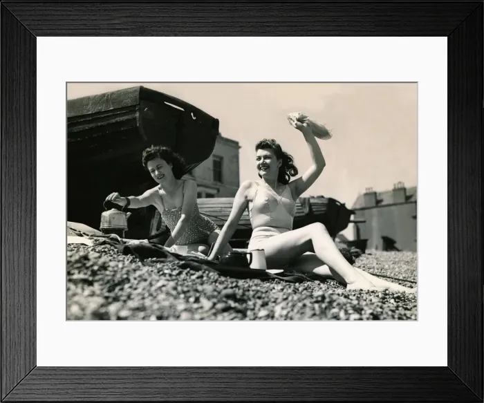 Framed Print : Holidaymakers boil a kettle to make a cup a tea on the pebble beach June 1945 Framed Print : Holidaymakers boil a kettle to make a cup a tea on the pebble beach June 1945