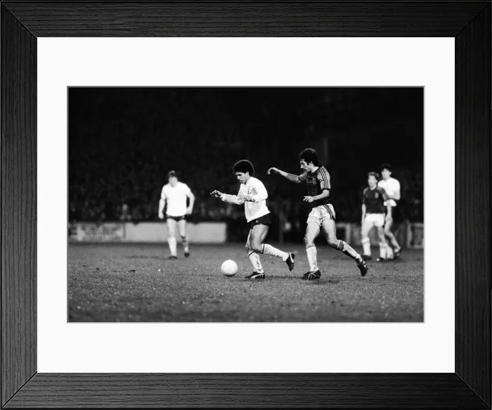 Framed Print : West Ham United v Tottenham Hotspur league match at Upton Park 1st January 1983 Framed Print : West Ham United v Tottenham Hotspur league match at Upton Park 1st January 1983