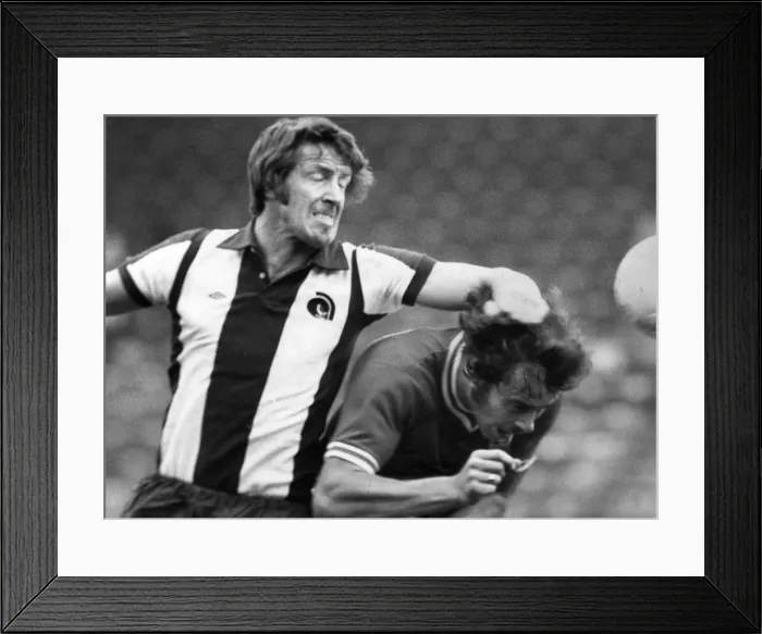 Framed Print : West Bromwich Albion v Bristol City league match at The Hawthorns 17th March 1976 Framed Print : West Bromwich Albion v Bristol City league match at The Hawthorns 17th March 1976