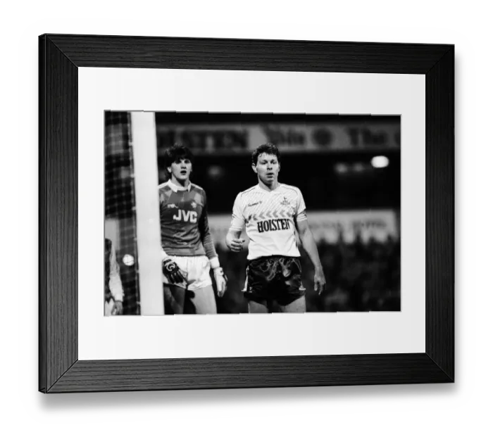 Framed Print : Tottenham Hotspur v Arsenal League Cup Semi Final 2nd leg replay at White Hart Lane 4th