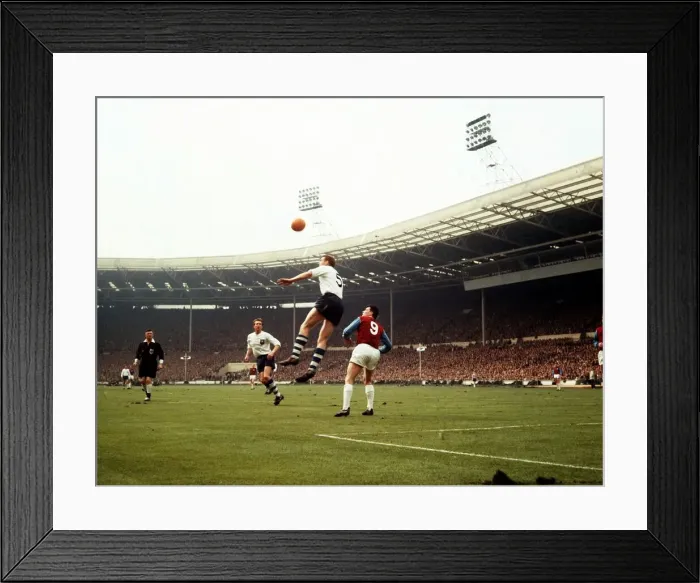 Framed Print : FA Cup Final 1964 West Ham United v. Preston North End, 2nd May 1964 Framed Print : FA Cup Final 1964 West Ham United v. Preston North End, 2nd May 1964