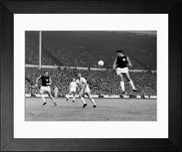 Framed Print : European Cup Winners Cup Final at Wembley Stadium. West Ham United 2 v 1860 Munich