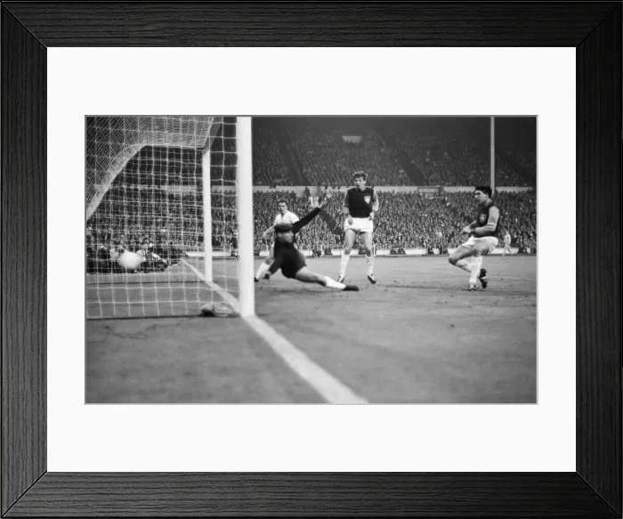 Framed Print : European Cup Winners Cup Final at Wembley Stadium. West Ham United 2 v 1860 Munich Framed Print : European Cup Winners Cup Final at Wembley Stadium. West Ham United 2 v 1860 Munich