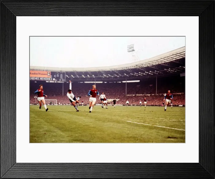 Framed Print : FA Cup Final 1964 West Ham United v. Preston North End. 2nd May 1964