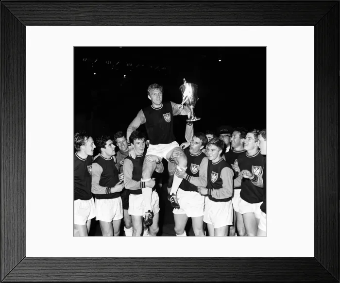 Framed Print : European Cup Winners Cup Final at Wembley Stadium. West Ham United 2 v 1860 Munich Framed Print : European Cup Winners Cup Final at Wembley Stadium. West Ham United 2 v 1860 Munich