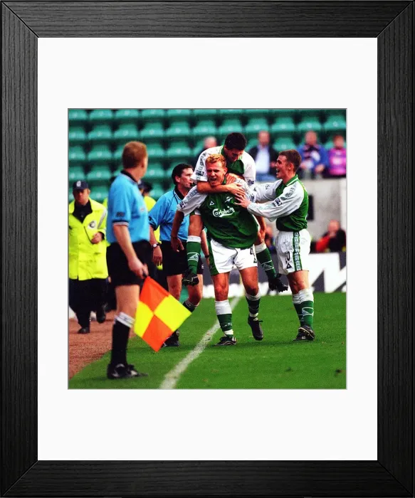 Framed Print : Hibs versus Dundee October 1999 Pat McGinlay celebrates after Franck Sauzee scores Framed Print : Hibs versus Dundee October 1999 Pat McGinlay celebrates after Franck Sauzee scores