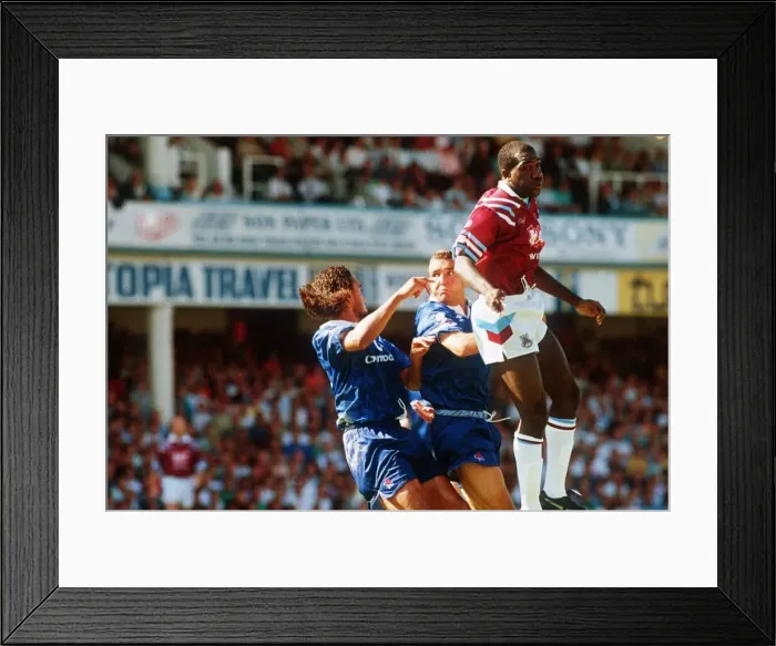 Framed Print : West Hams Mike Small with Paul Elliot and Vinnie Jones in a Match West Ham v