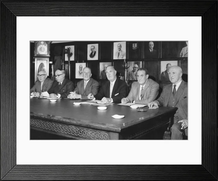 Framed Print : Sunderland Associated Football Club - Sunderland directors prior to shareholders meeting Framed Print : Sunderland Associated Football Club - Sunderland directors prior to shareholders meeting