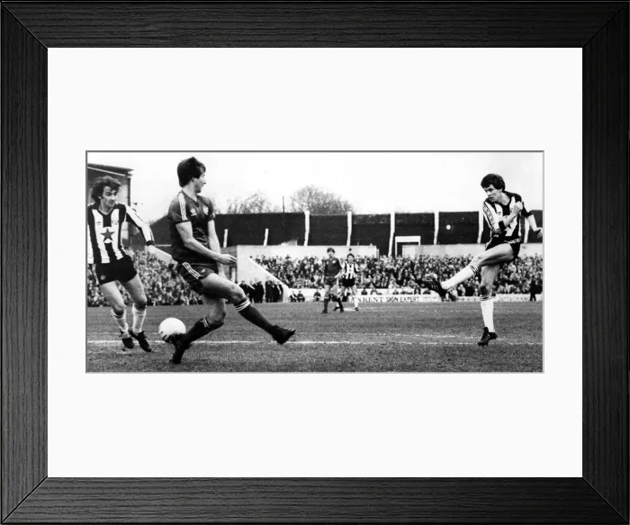 Framed Print : Newcastle United v QPR. Kenny Wharton blasts the ball past Glenn Roeder Framed Print : Newcastle United v QPR. Kenny Wharton blasts the ball past Glenn Roeder