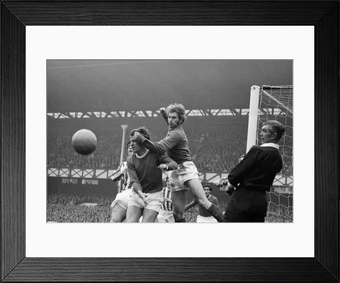 Framed Print : English League Division One match at Goodison Park. Everton 6 v Stoke City 2 Framed Print : English League Division One match at Goodison Park. Everton 6 v Stoke City 2