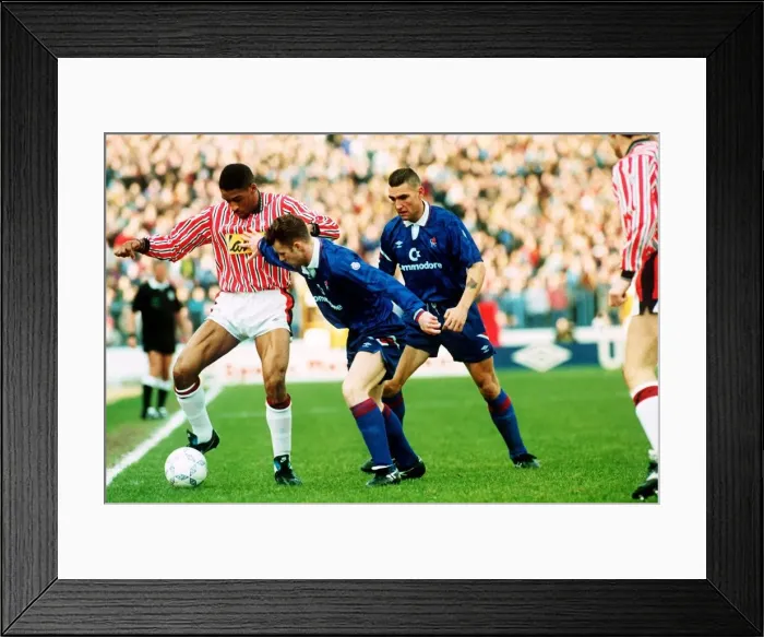 Framed Print : Brian Deane Graham Stuart and Vinnie Jones Chelsea (1) v Sheffield United (0 Framed Print : Brian Deane Graham Stuart and Vinnie Jones Chelsea (1) v Sheffield United (0