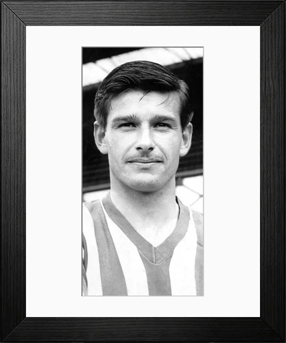 Framed Print : Sunderland Associated Football Club - Stan Anderson 14 September 1963 Framed Print : Sunderland Associated Football Club - Stan Anderson 14 September 1963