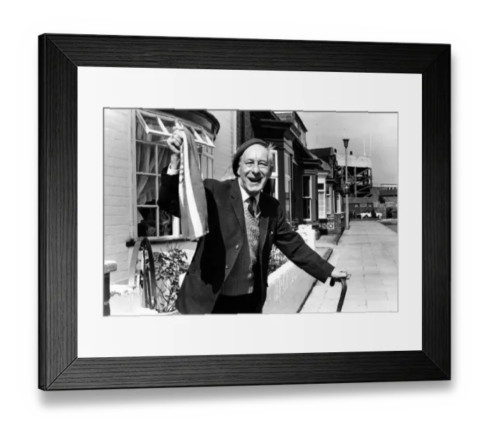 Framed Print : Sunderland Associated Football Club - Sunderland Fan Jonn Tennick Framed Print : Sunderland Associated Football Club - Sunderland Fan Jonn Tennick