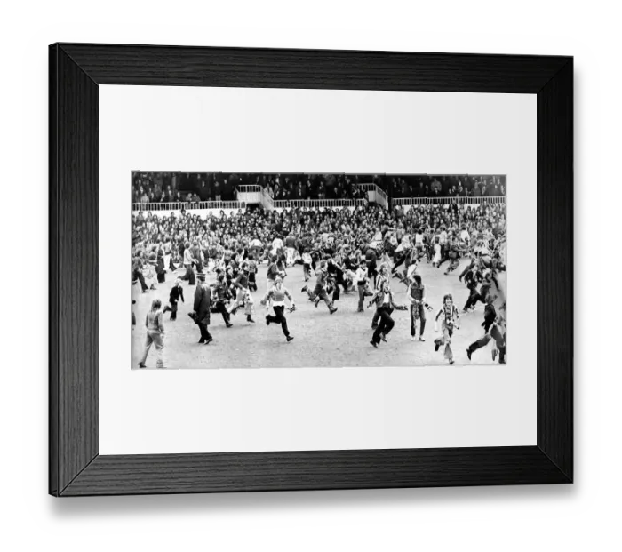 Framed Print : Sunderland Associated Football Club - Sunderland Fans invade the pitch after their team Framed Print : Sunderland Associated Football Club - Sunderland Fans invade the pitch after their team