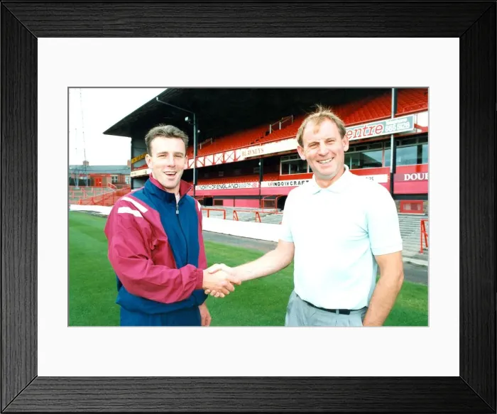 Framed Print : Sunderland Associated Football Club - Denis Smith welcomes Kevin Ball to Roker Park 11 Framed Print : Sunderland Associated Football Club - Denis Smith welcomes Kevin Ball to Roker Park 11
